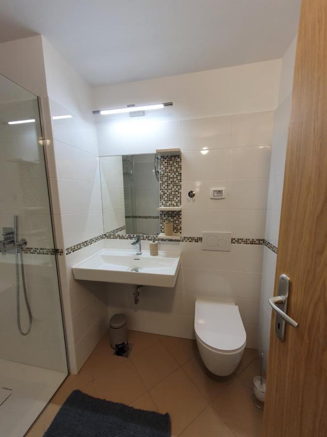 Apartmaji Pregelj Apartment